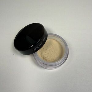 Laura Mercier Translucent Loose Setting Powder - NEW